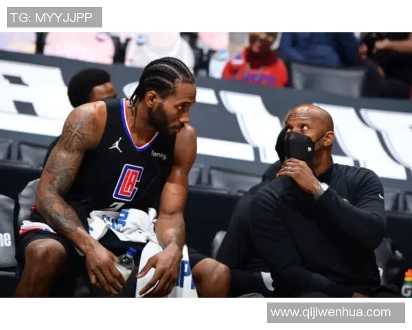 莱昂纳德缺席引发争议快船被联盟警告面临处罚风险 莱昂纳德缺席引发争议快船被联盟警告面临处罚风险