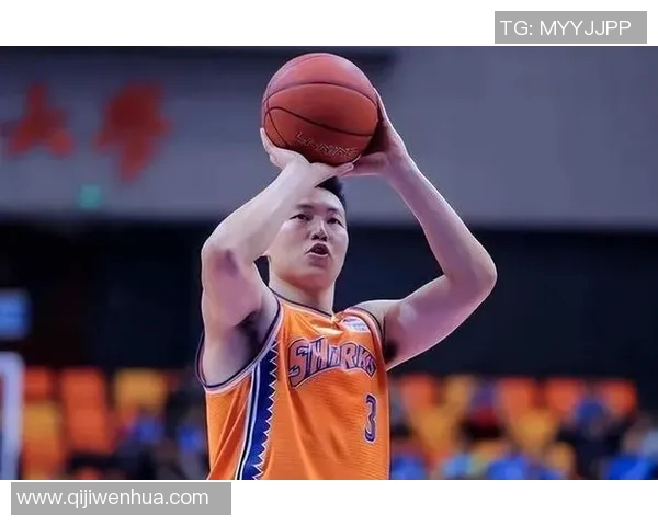 李根：从篮球场上的拼搏者到人生舞台的奋斗者的成长之路