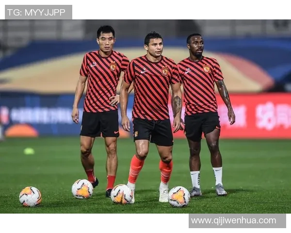 赛后分析：广州篮球队与重庆篮球队的比赛节奏与战术对比探讨